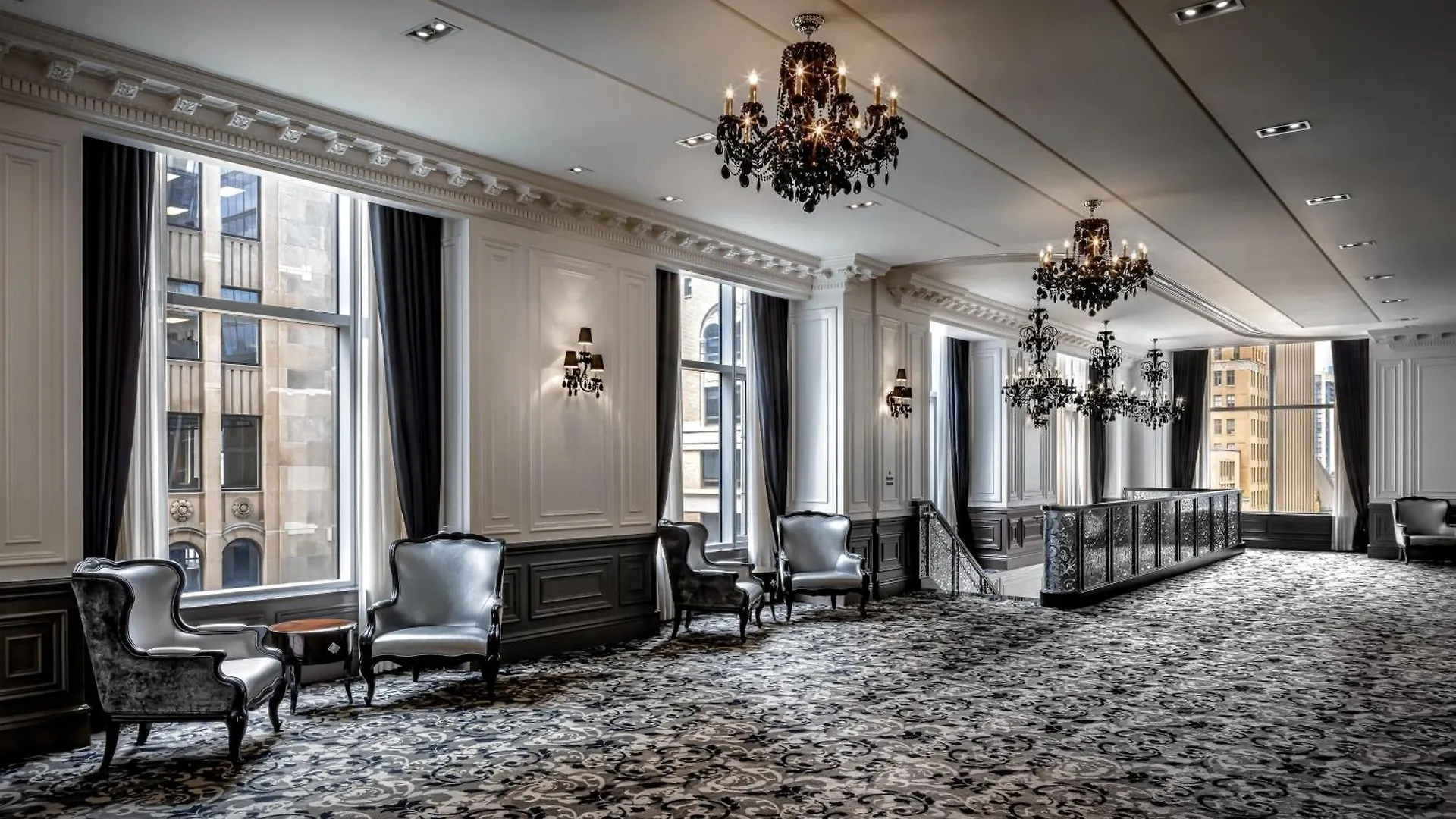 Hotel The St. Regis Toronto