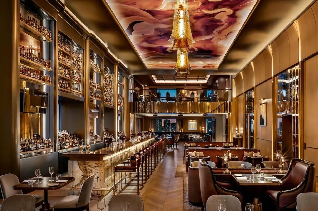 Hotel The St. Regis Toronto