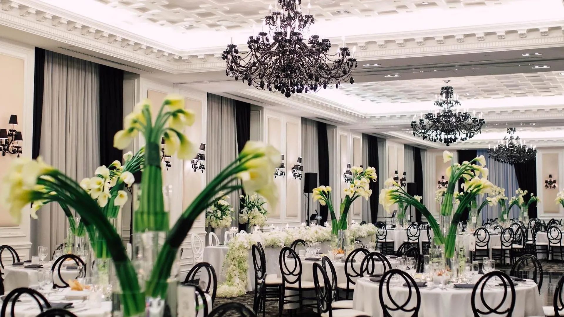 Hotel The St. Regis Toronto