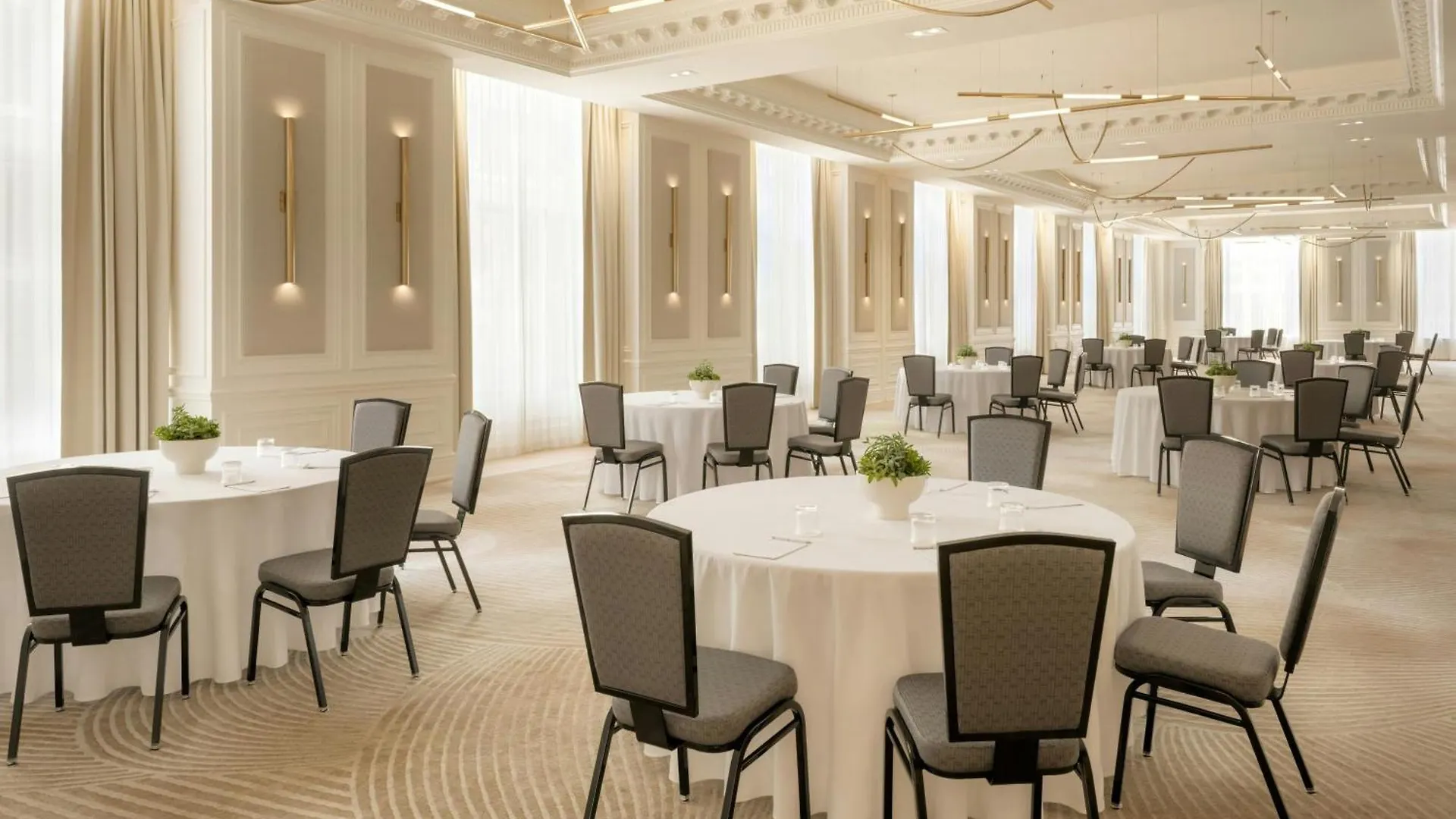 Hotel The St. Regis Toronto 5*,  Kanada