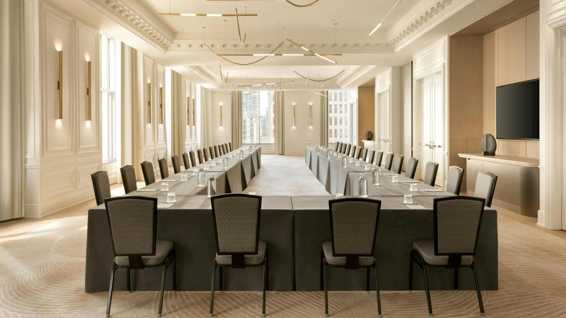 Hotel The St. Regis Toronto